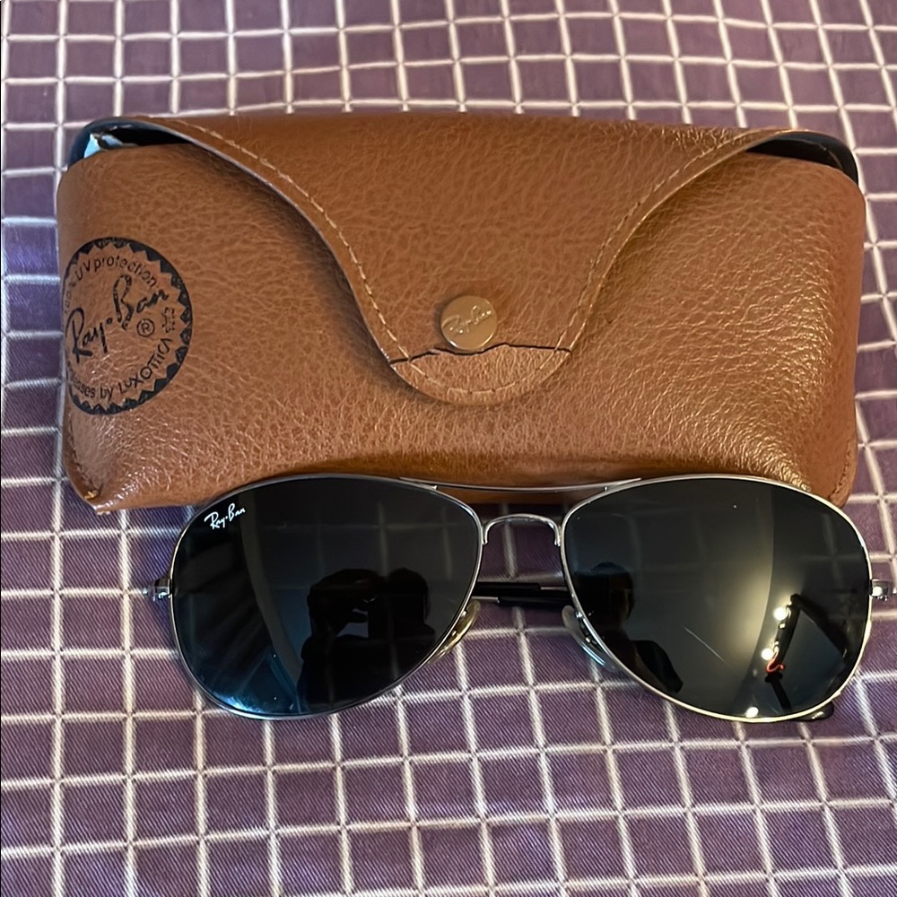 Ray-Ban Aviator Sunglasses with Case